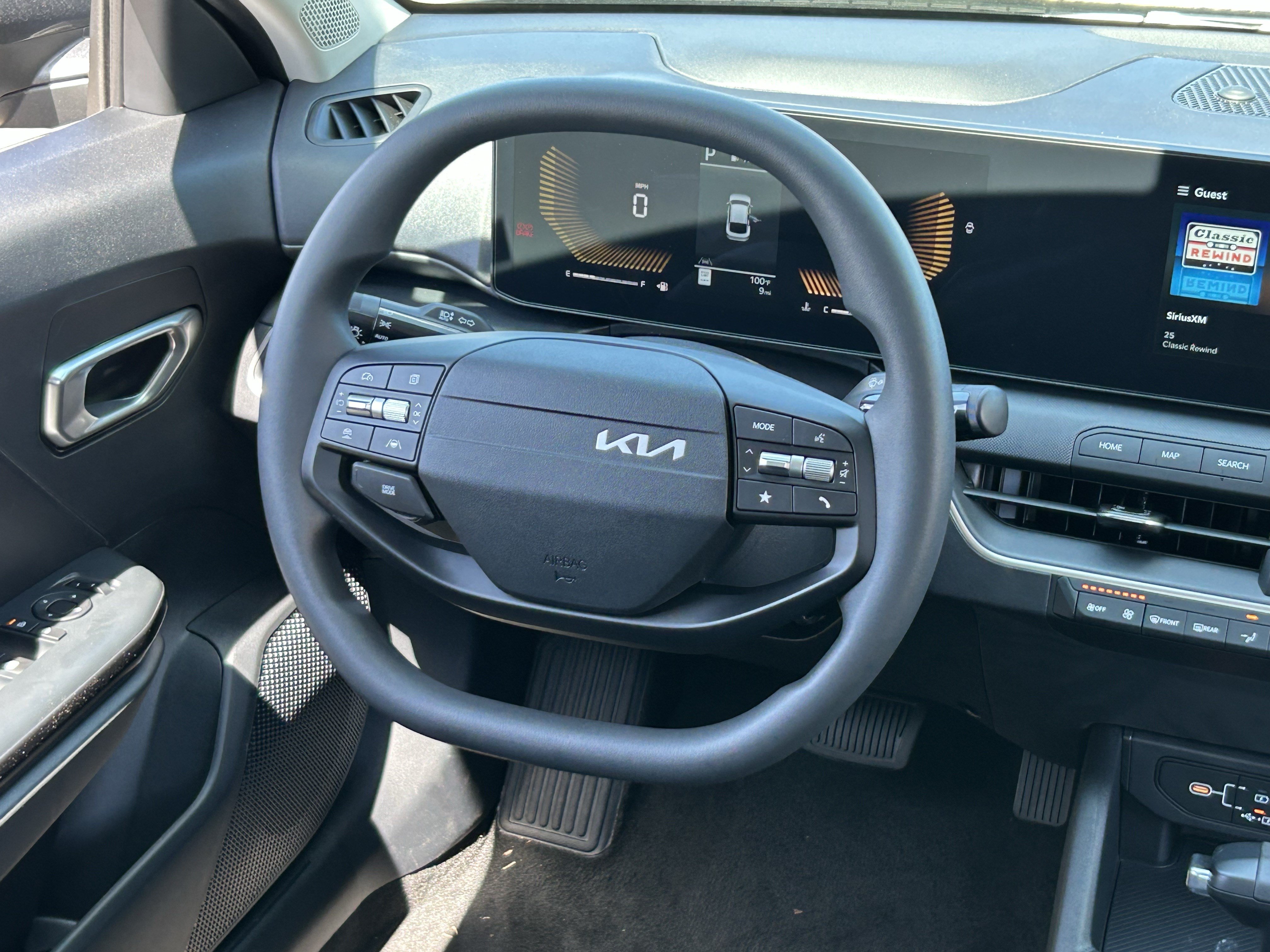 New 2026 Kia K4 FWD image 15
