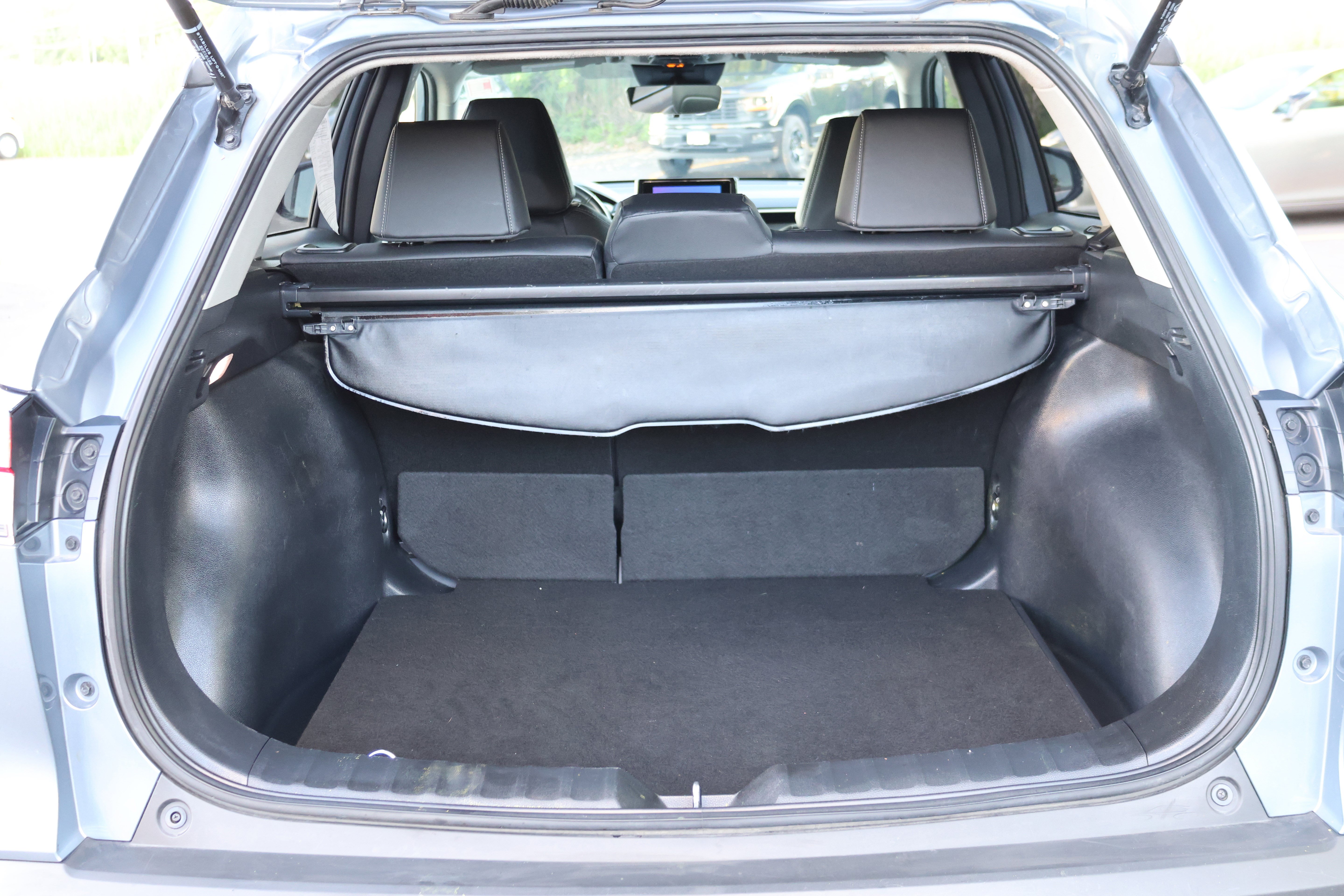 Certified 2024 Toyota Corolla Cross XLE FWD image 6