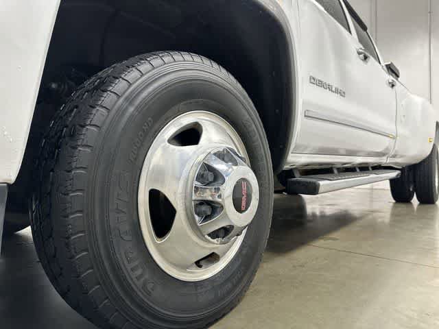 Used 2015 GMC Sierra 3500 Denali w/ Duramax Plus Package AWD/4WD image 28