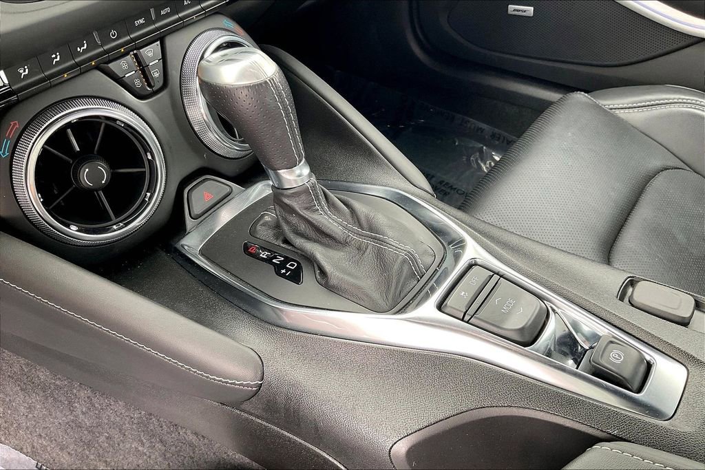 Used 2021 Chevrolet Camaro LT w/ RS Package image 15