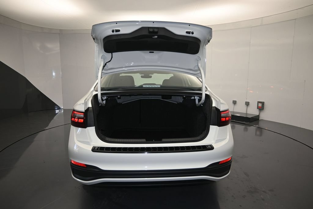 Used 2026 Volkswagen Jetta S FWD image 24