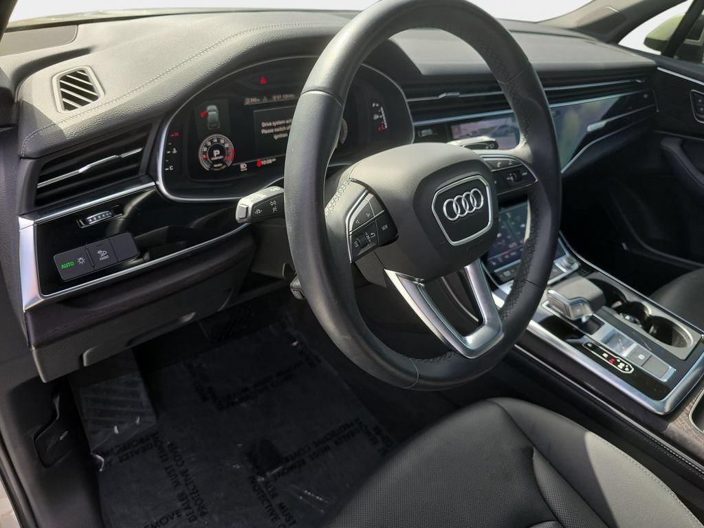 Used 2023 Audi Q7 2.0T Premium Plus AWD/4WD image 28