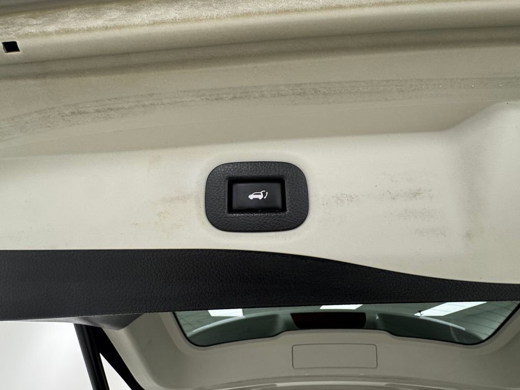 Used 2018 Nissan Rogue SL w/ Premium Package image 39