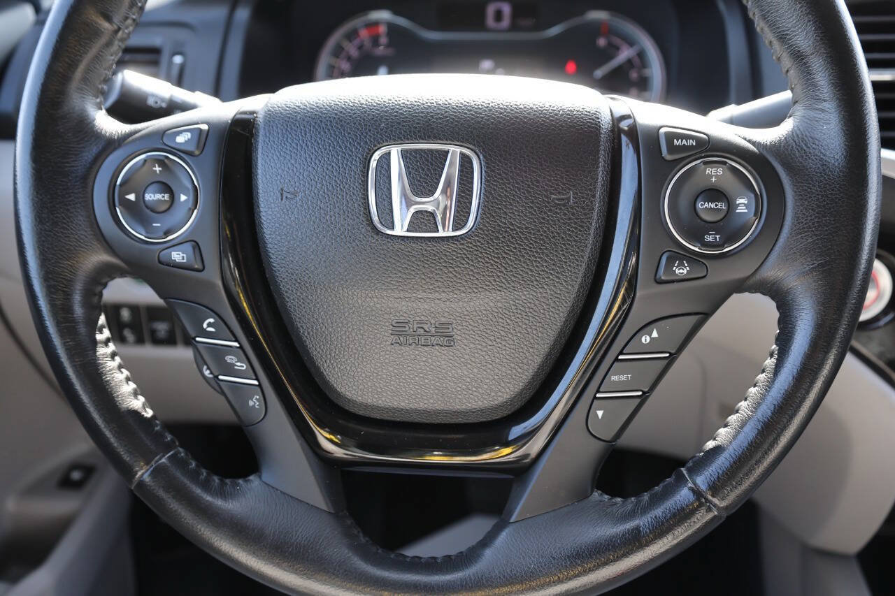 Used 2017 Honda Ridgeline RTL-E image 18