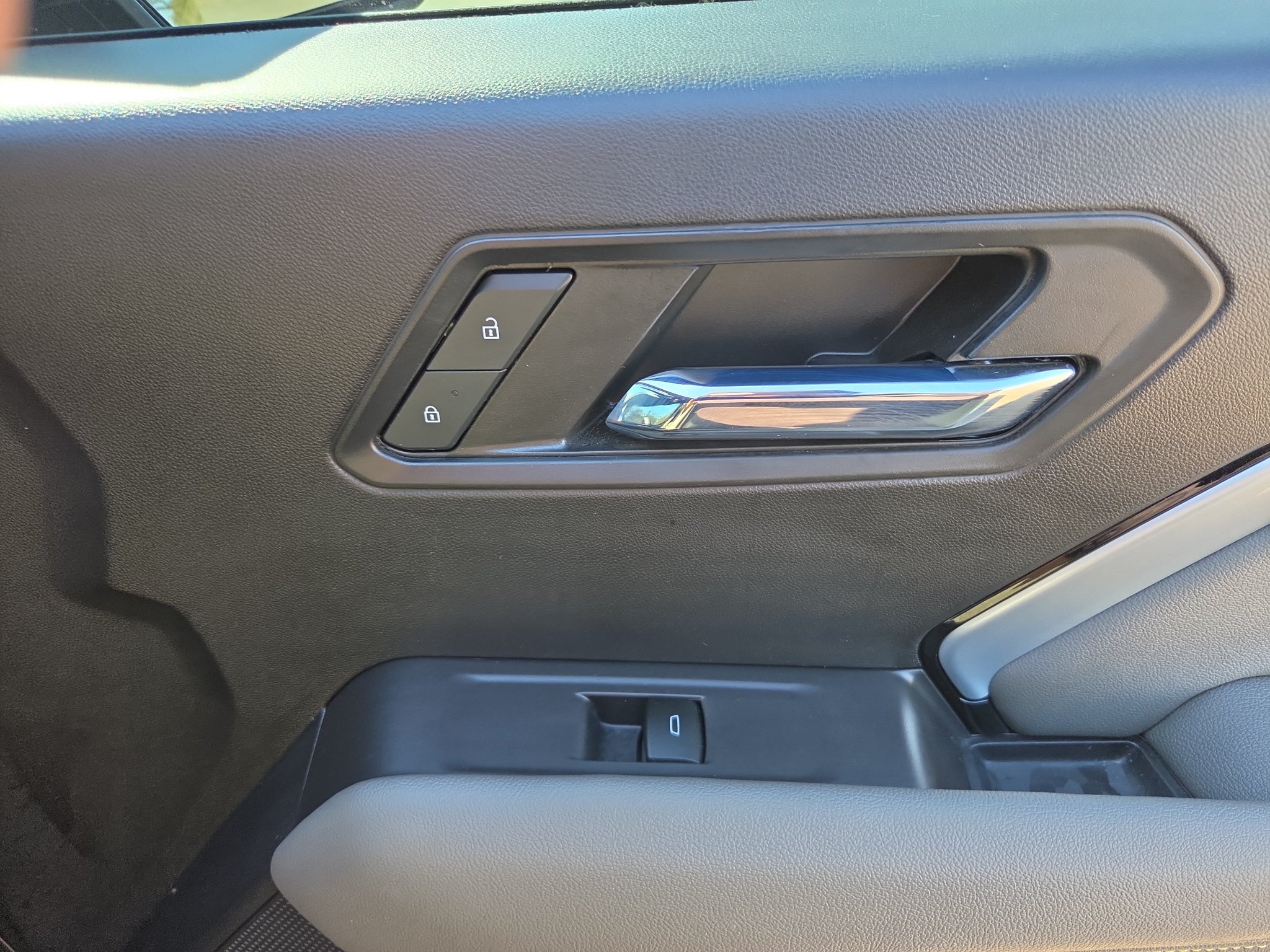 Used 2023 Chevrolet Colorado ZR2 w/ ZR2 Convenience Package III AWD/4WD image 32