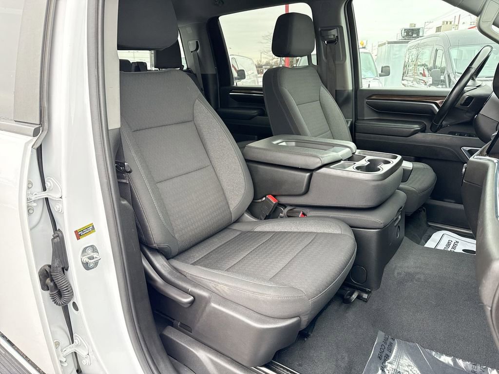 Used 2024 Chevrolet Silverado 2500 LT image 25