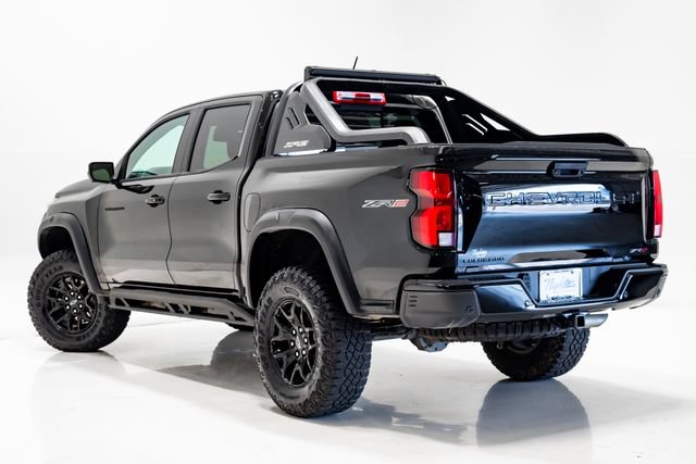 Used 2025 Chevrolet Colorado ZR2 w/ Midnight Edition AWD/4WD image 33