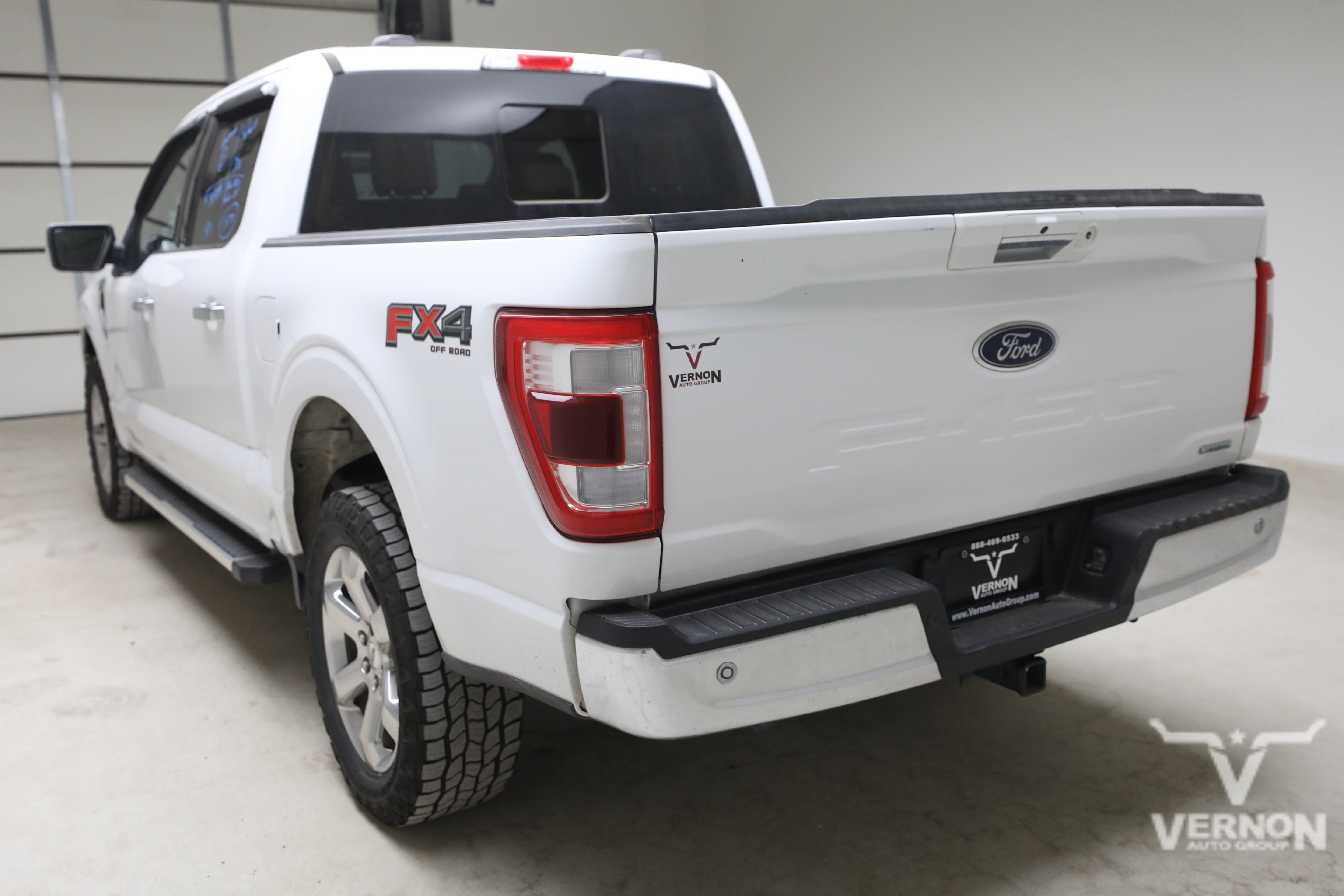 Used 2022 Ford F150 Lariat w/ Equipment Group 502A High AWD/4WD image 2