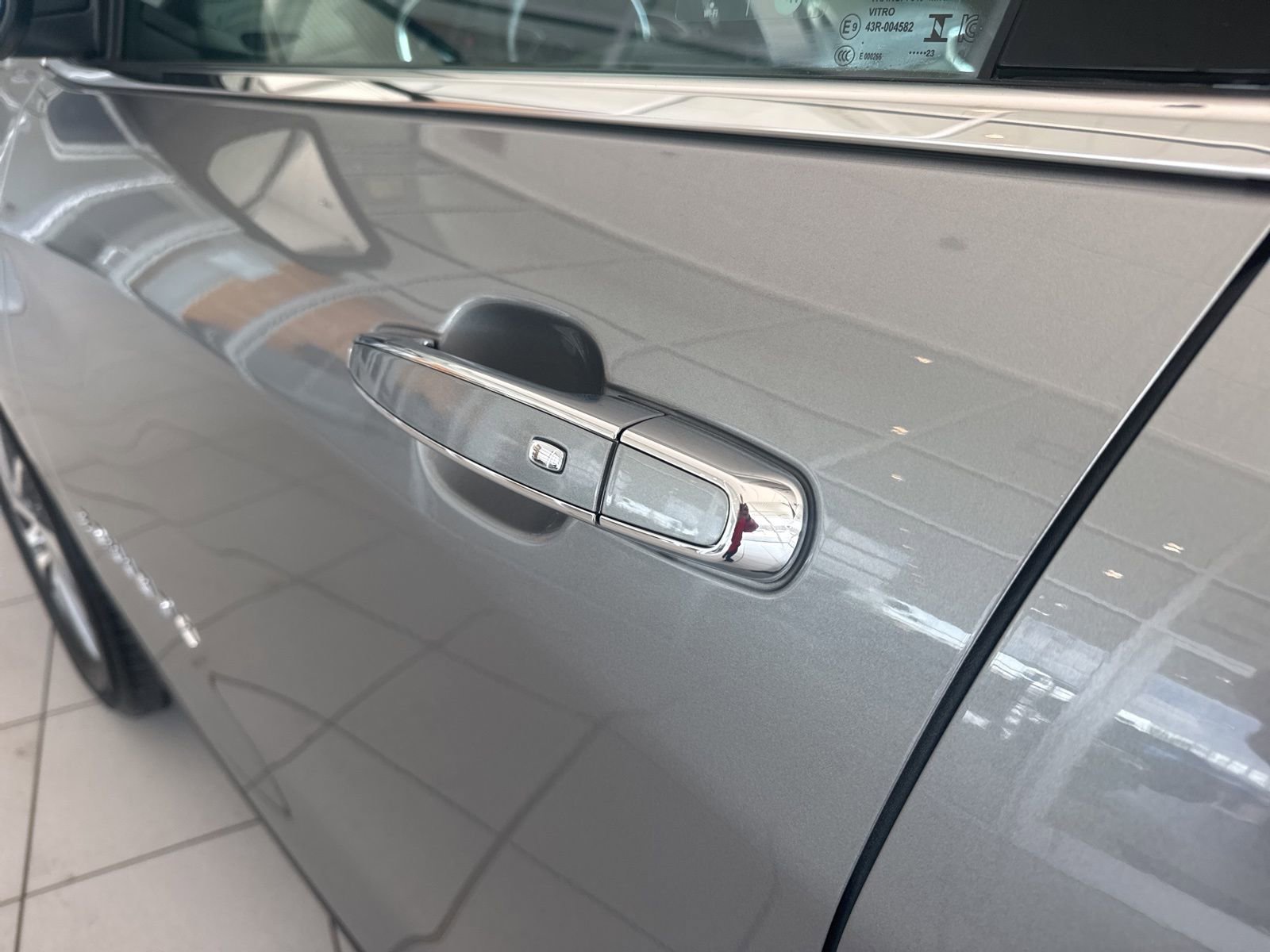 Used 2023 Chevrolet Equinox Premier image 13