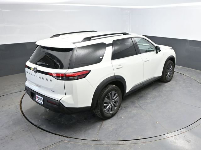 Used 2025 Nissan Pathfinder SV AWD/4WD image 36