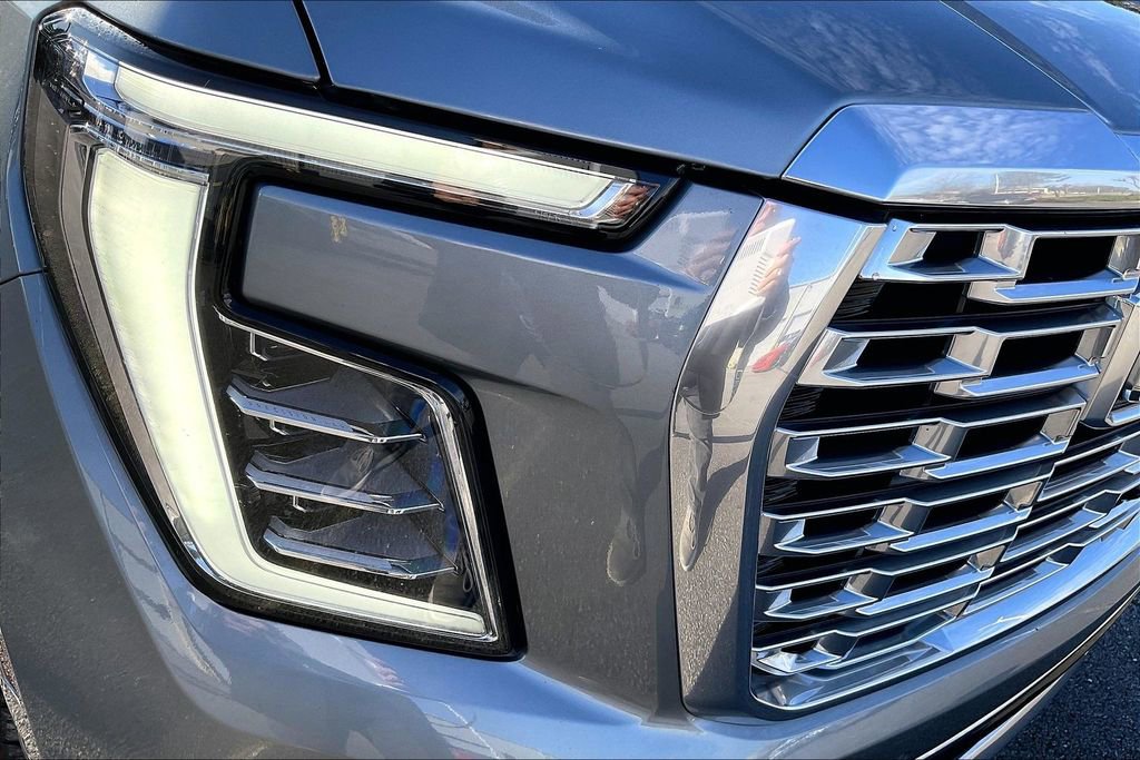 Used 2025 GMC Yukon Denali image 29