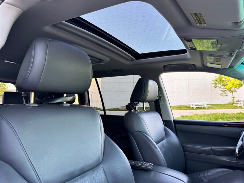 Used 2010 Lexus LX 570 4WD image 20