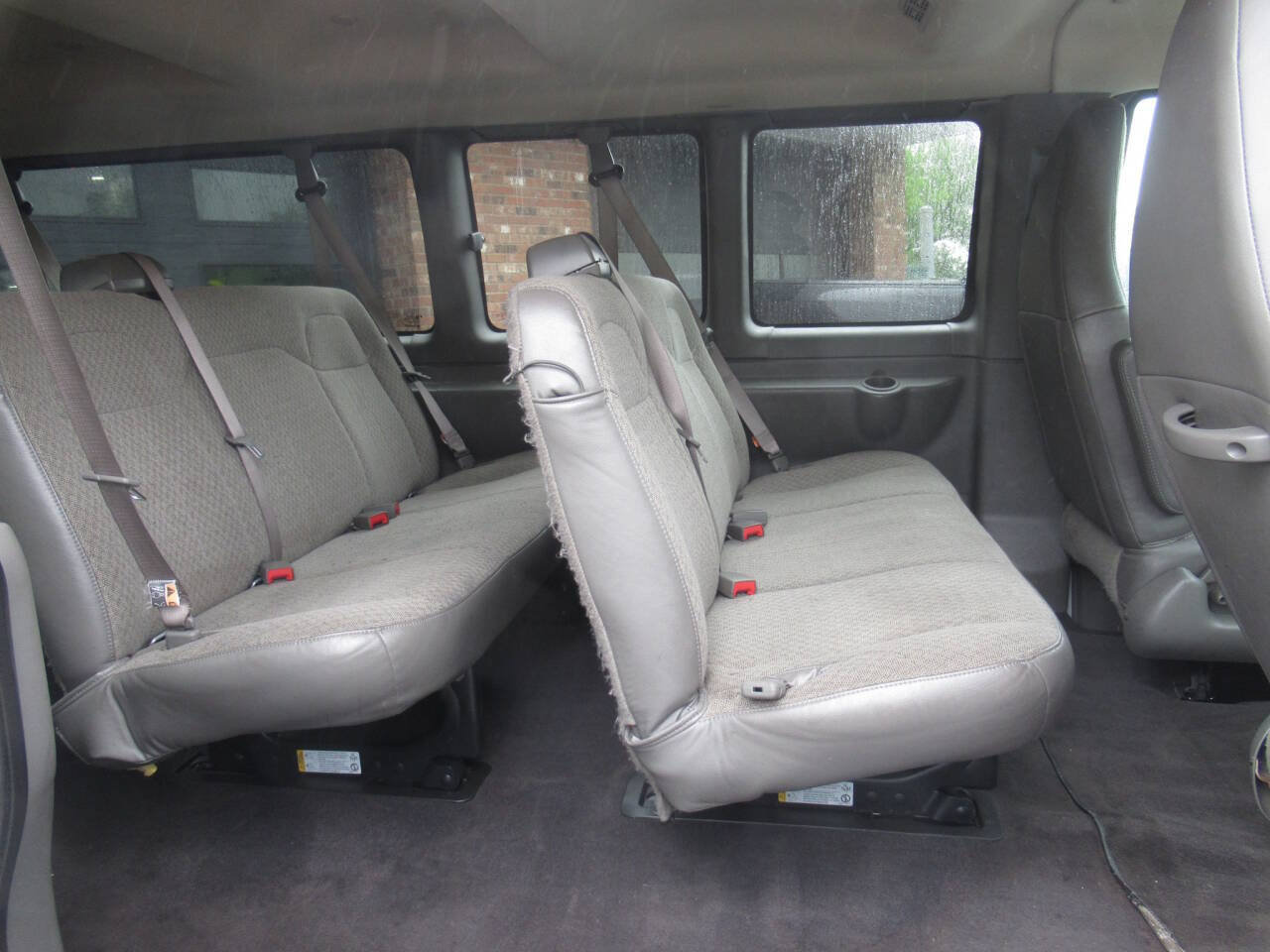Used 2025 Chevrolet Express 3500 LT w/ LT Preferred Equipment Group RWD image 7