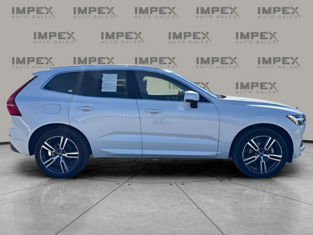 Used 2021 Volvo XC60 T5 Momentum w/ Premium Package AWD/4WD image 6