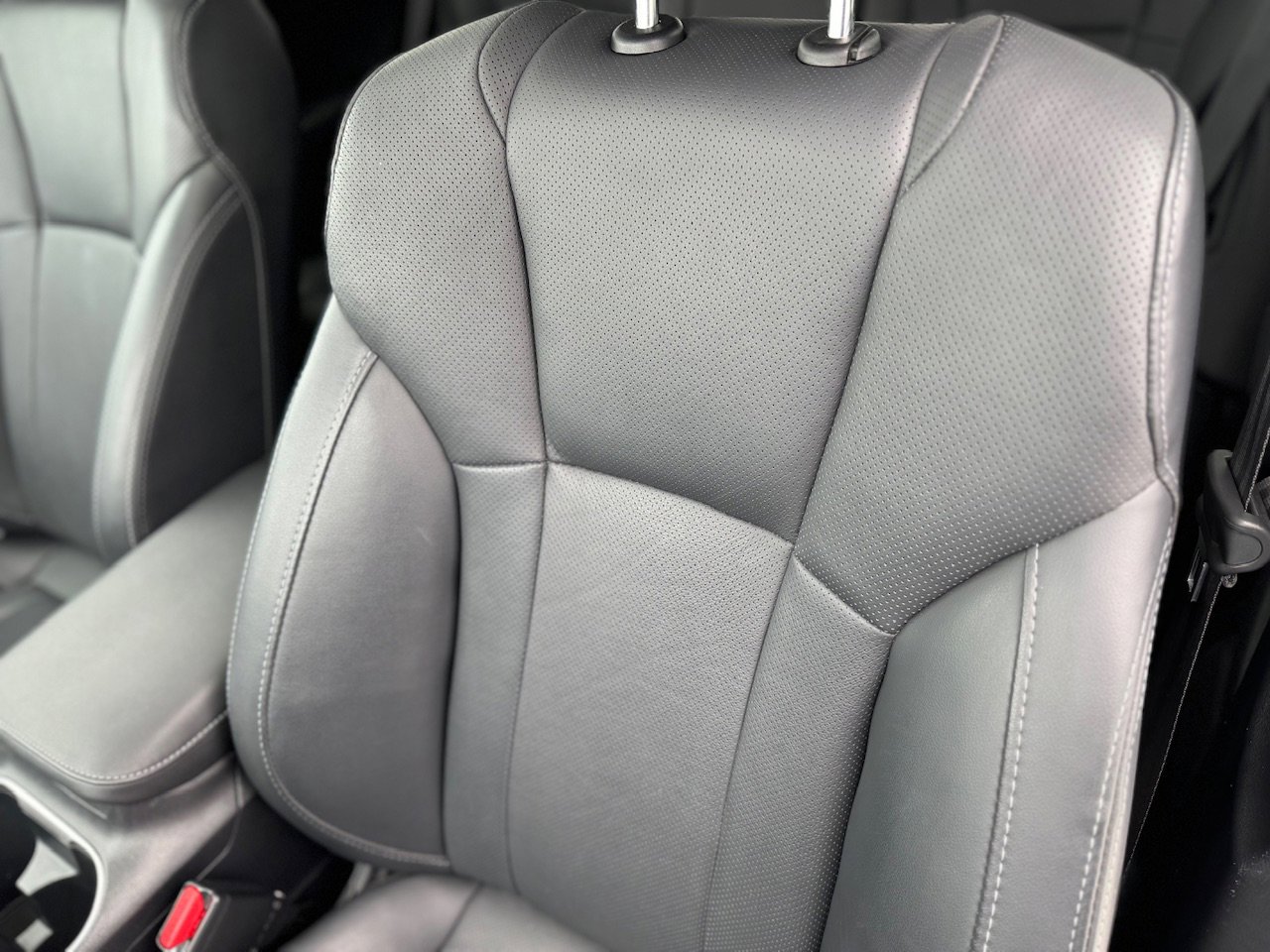 Used 2023 Subaru Outback Limited image 16