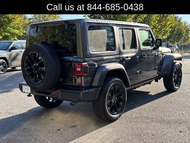 Certified 2025 Jeep Wrangler Unlimited Sahara w/ Safety Group AWD/4WD image 5