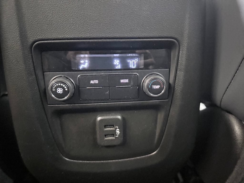 Used 2018 Buick Enclave Essence AWD/4WD image 26