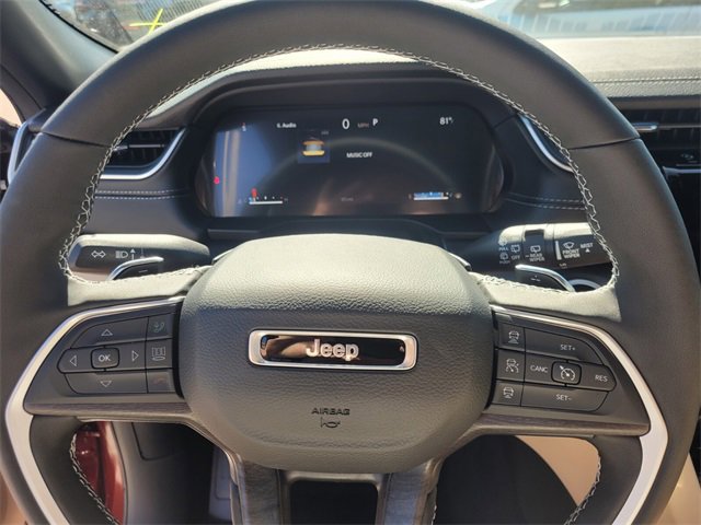 New 2025 Jeep Grand Cherokee Limited image 31