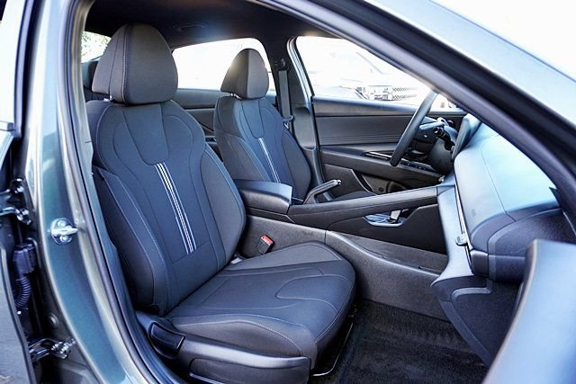 Certified 2026 Hyundai Elantra Sport FWD image 12