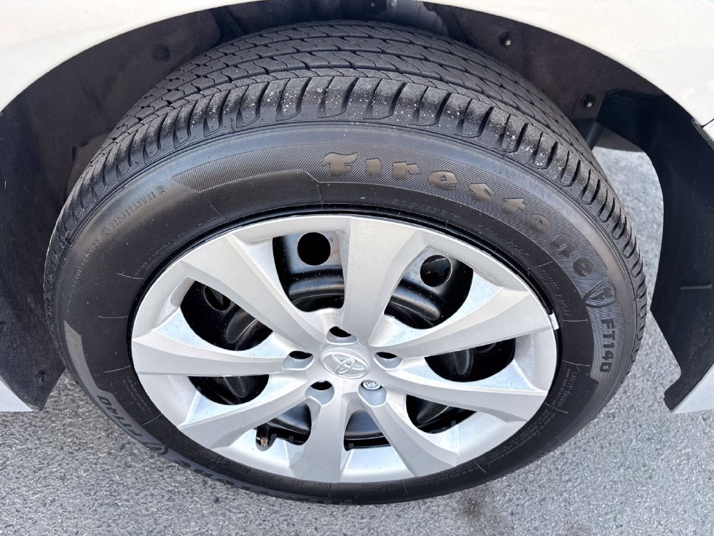 Used 2025 Toyota Corolla LE FWD image 23