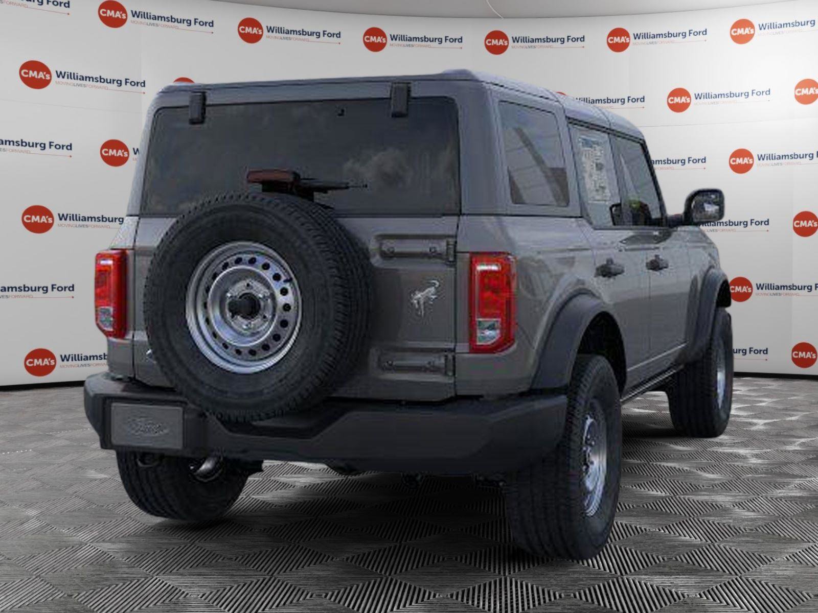 New 2025 Ford Bronco 4-Door image 8