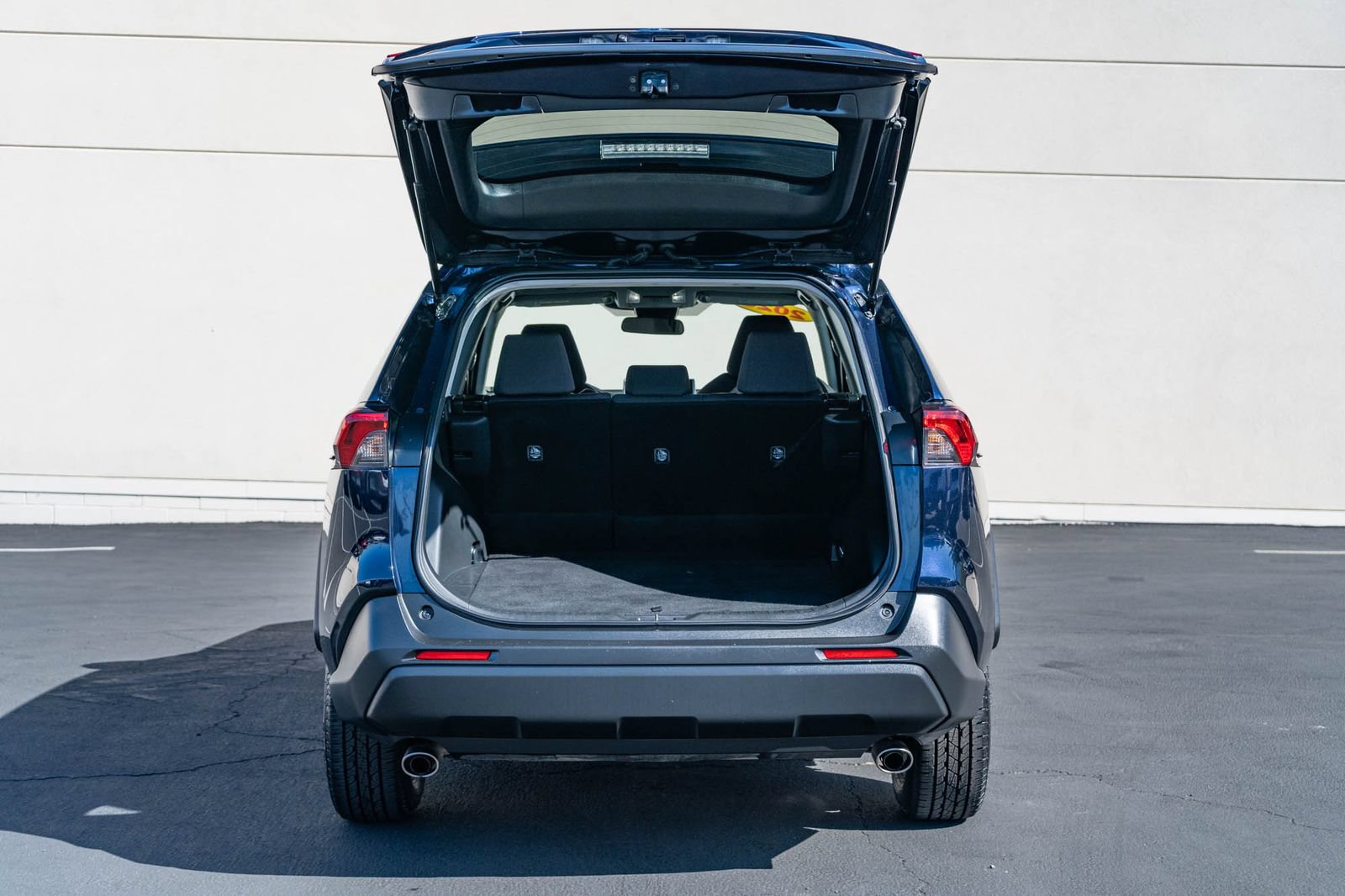 Certified 2025 Toyota RAV4 XLE FWD image 23