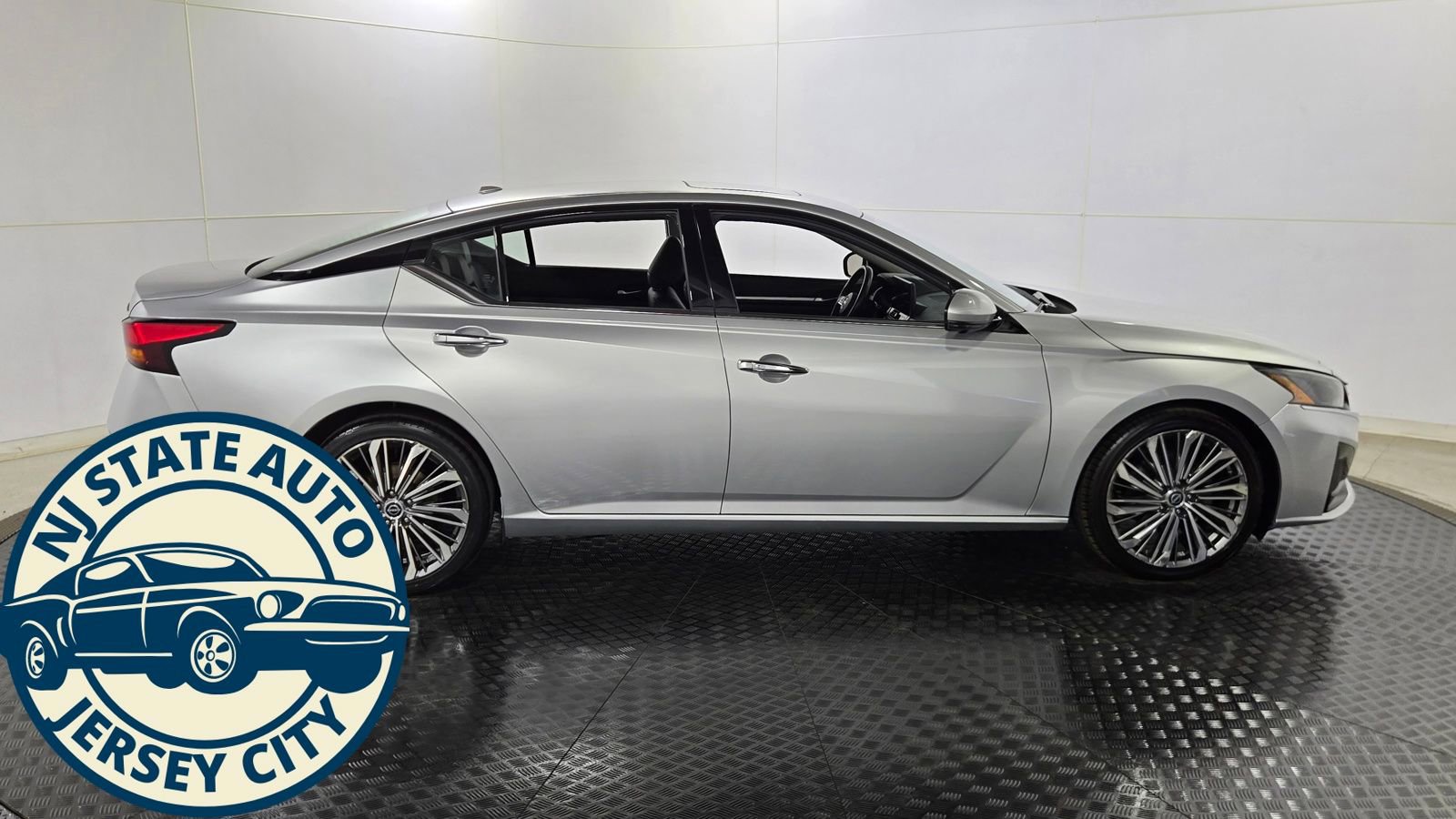 Used 2023 Nissan Altima 2.5 SL image 8