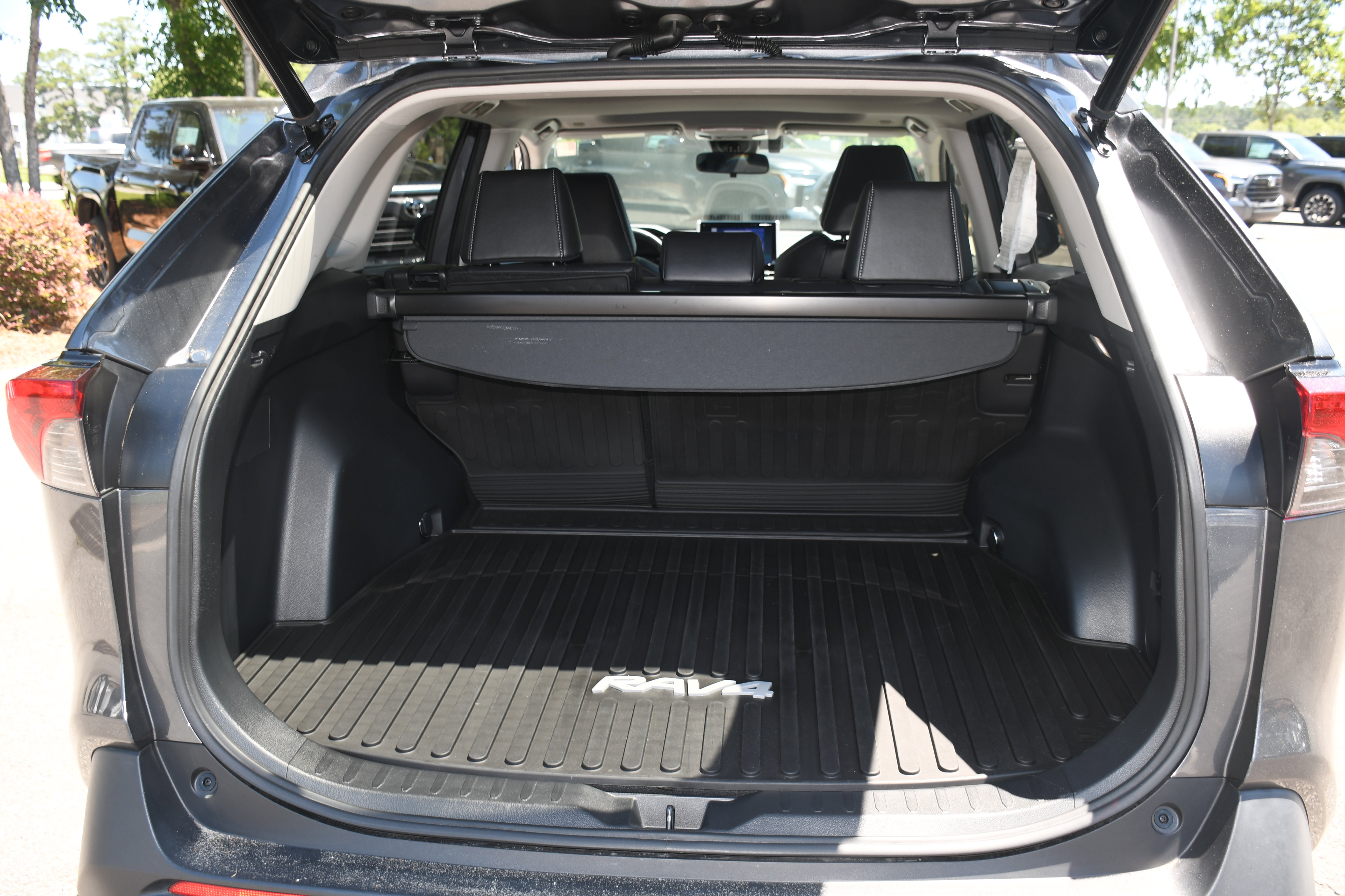Certified 2023 Toyota RAV4 XLE Premium FWD image 18