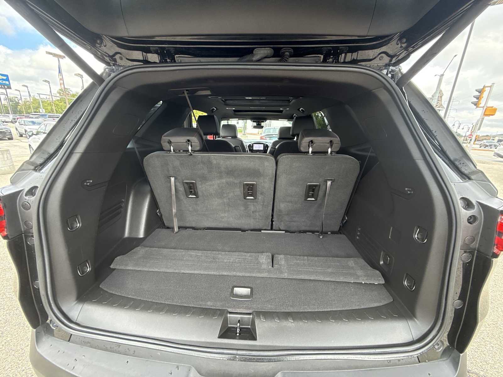 Certified 2023 Chevrolet Traverse RS w/ LPO, Floor Liner Package AWD/4WD image 27