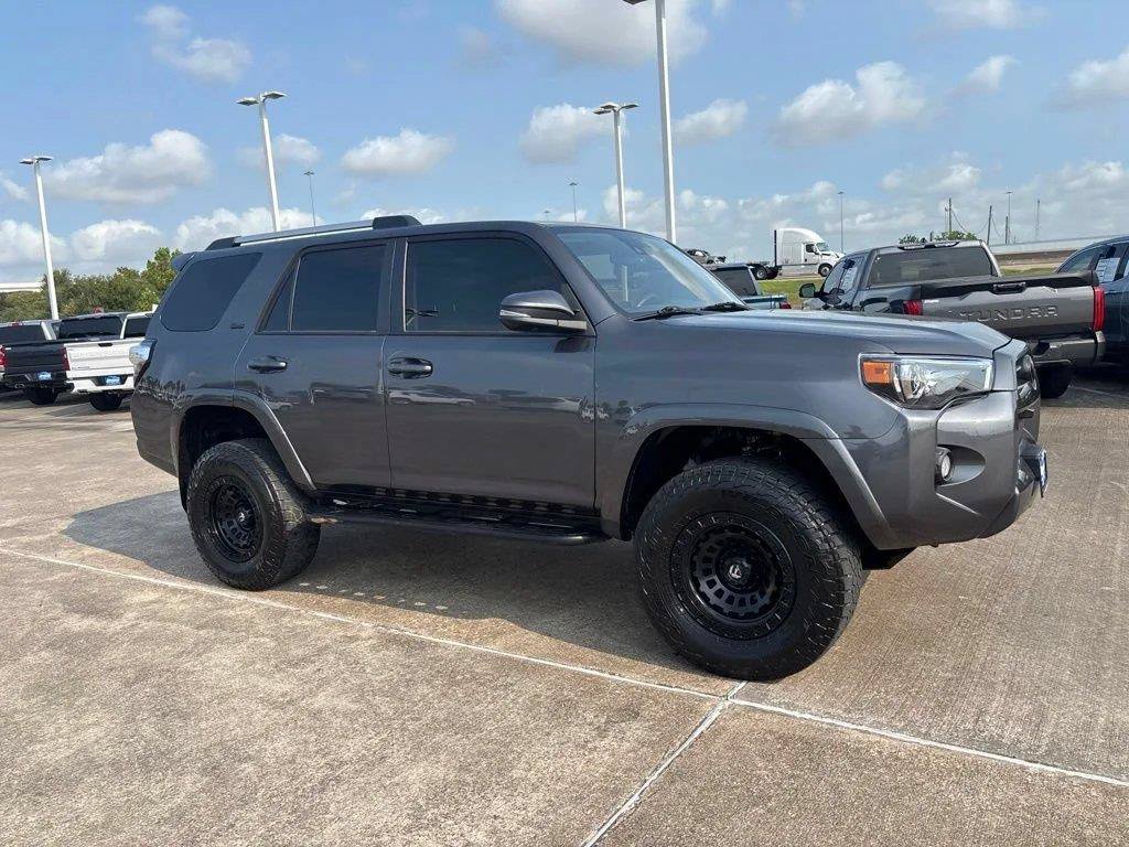 Used 2022 Toyota 4Runner SR5 Premium AWD/4WD image 12