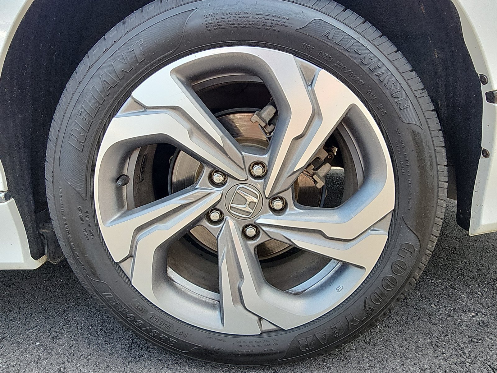 Used 2019 Honda Accord EX-L image 9