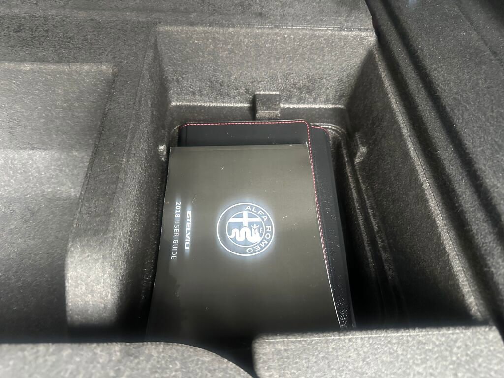 Used 2019 Alfa Romeo Stelvio Ti Lusso w/ Quick Order Package 22X Lusso image 11