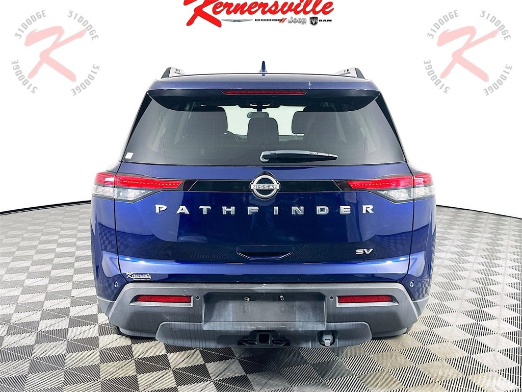 Used 2022 Nissan Pathfinder SV w/ SV Premium Package image 6