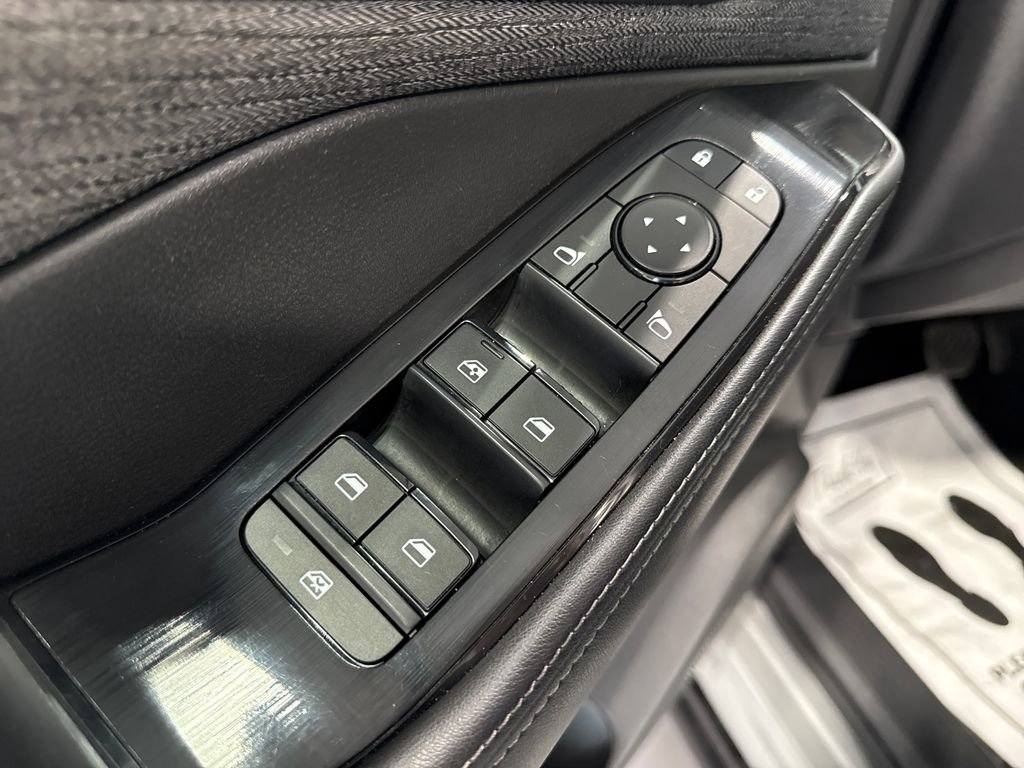 Used 2023 Nissan Rogue SV AWD/4WD image 27
