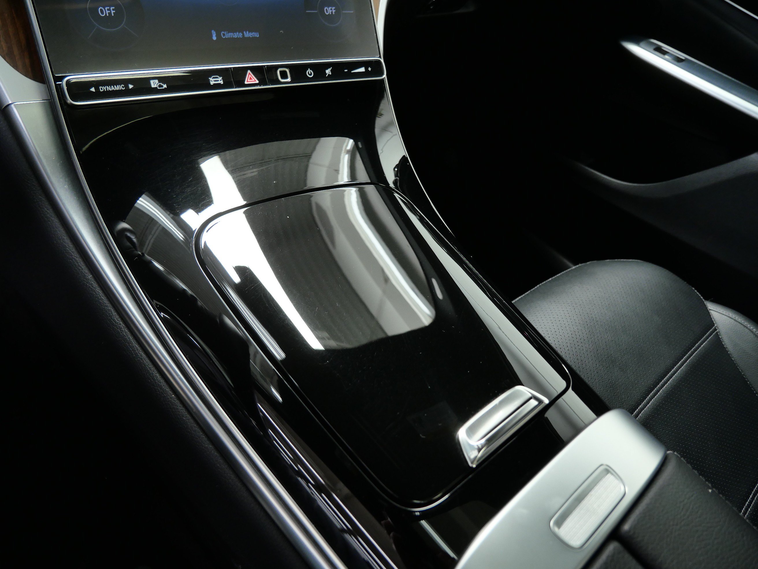 Certified 2023 Mercedes-Benz GLC 300 4MATIC image 21