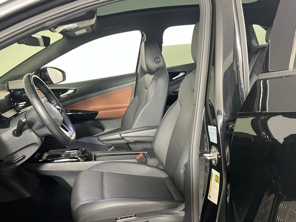Used 2022 Volkswagen ID.4 Pro S w/ Gradient Package image 18