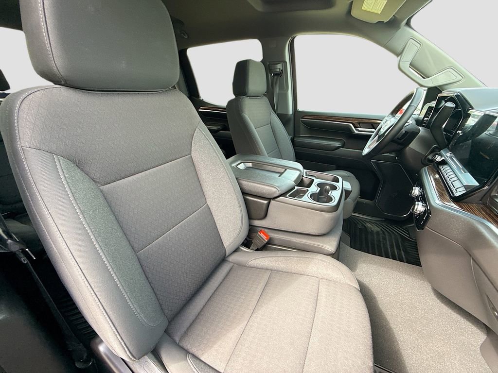 Used 2024 GMC Sierra 1500 Elevation image 25