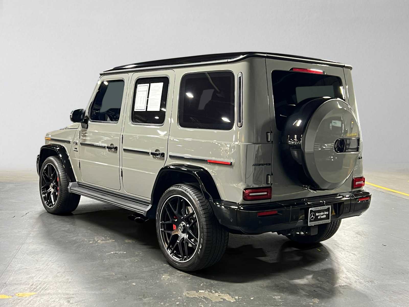 Used 2025 Mercedes-Benz G 63 AMG 4MATIC image 5