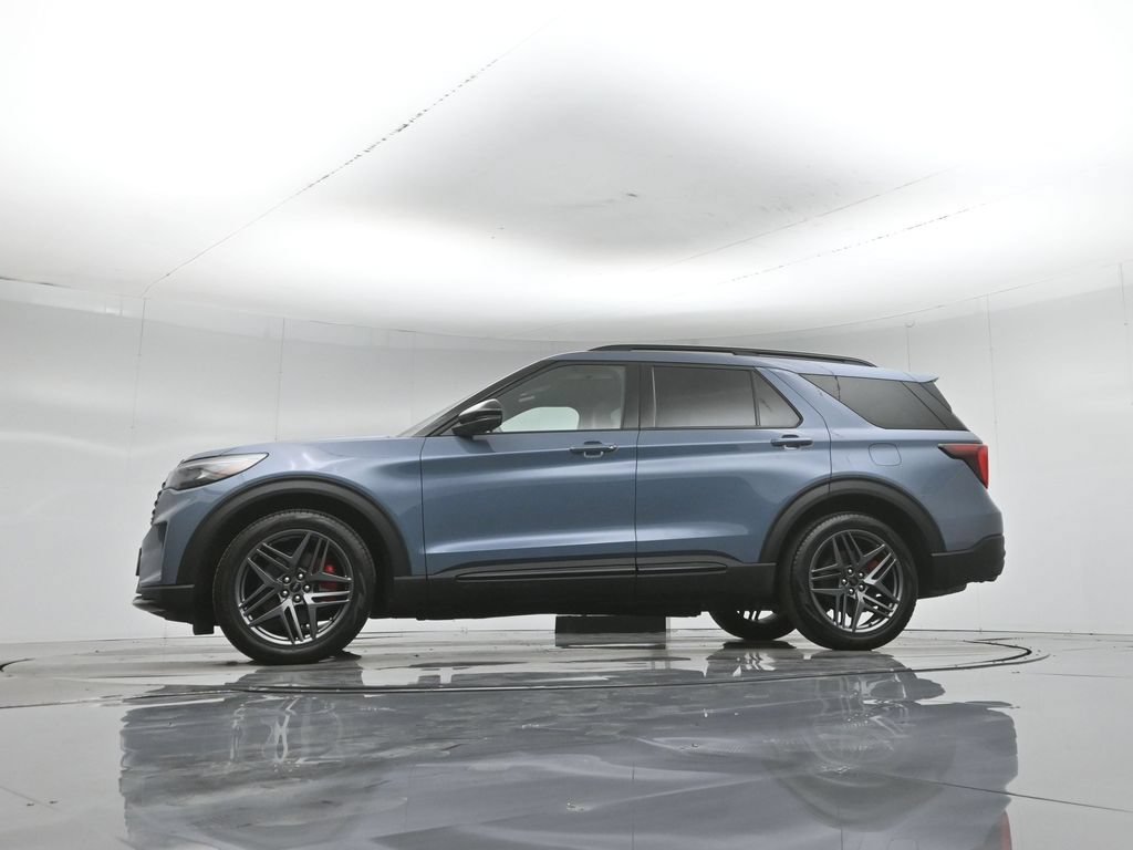 Certified 2025 Ford Explorer ST w/ Sun And Sound Package AWD/4WD image 57