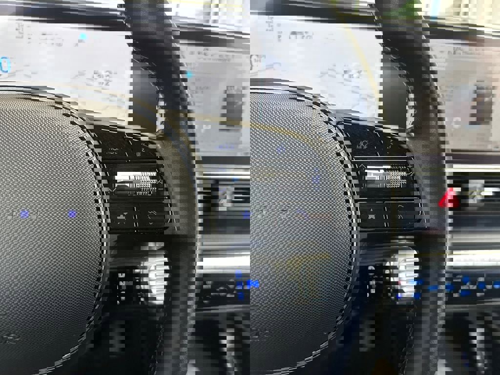 Used 2024 Hyundai Ioniq 6 SE image 18