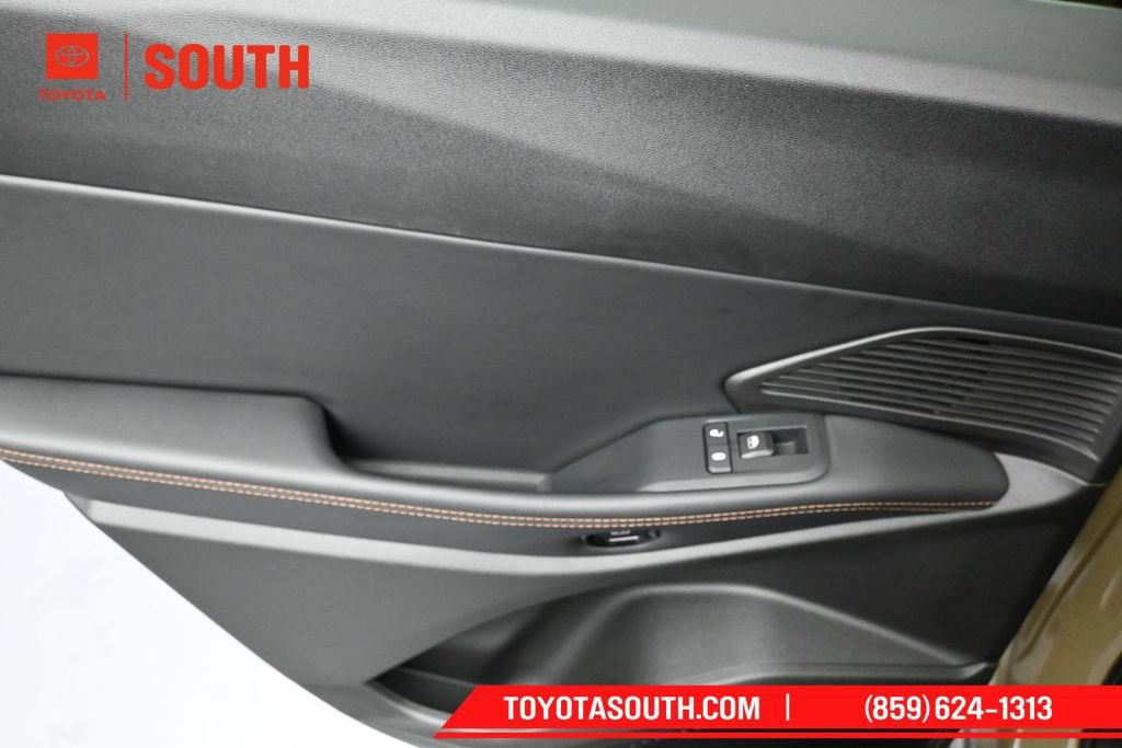 Used 2026 Jeep Cherokee Overland AWD/4WD image 33