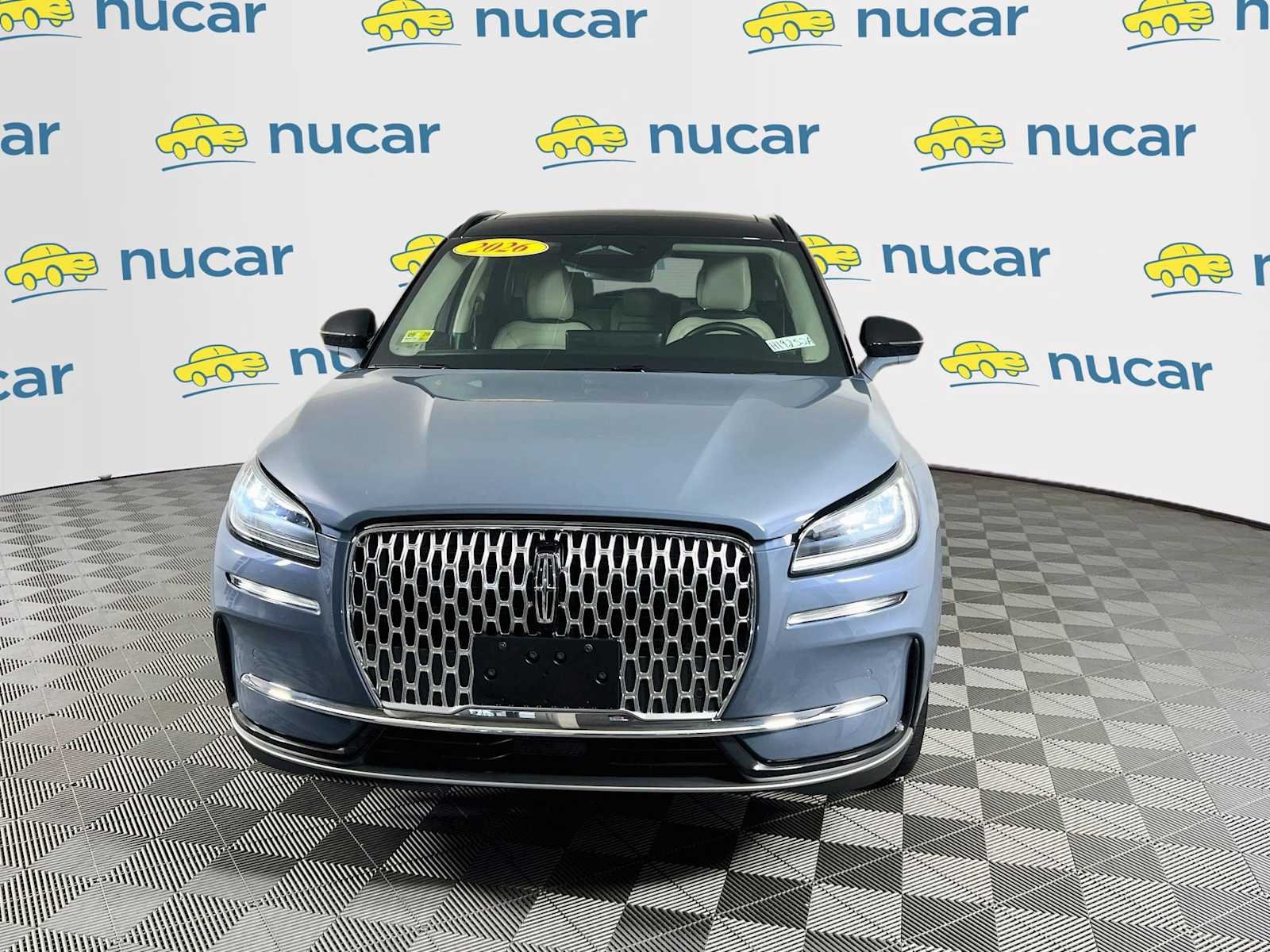 Used 2026 Lincoln Corsair Premiere AWD/4WD image 2