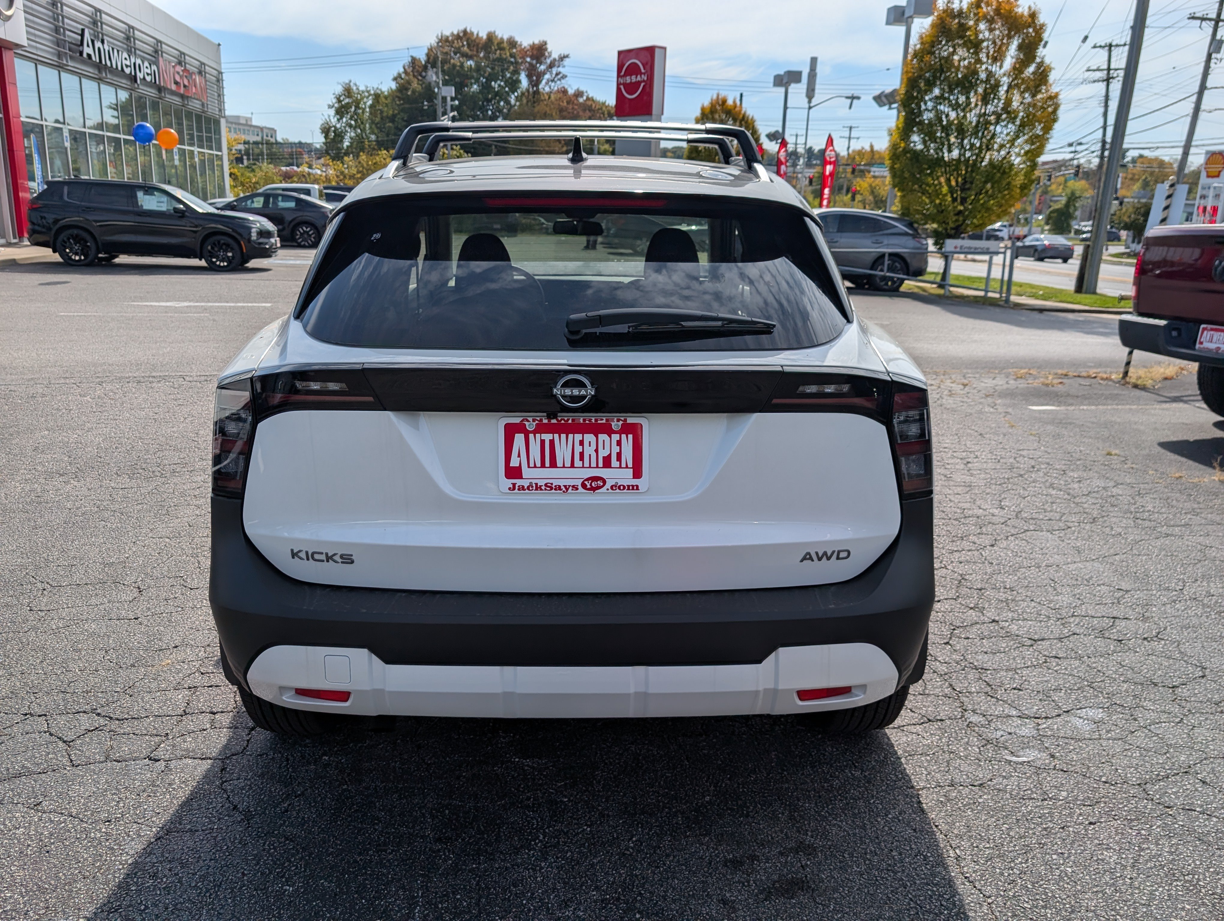 New 2027 Nissan Kicks SV AWD/4WD image 4