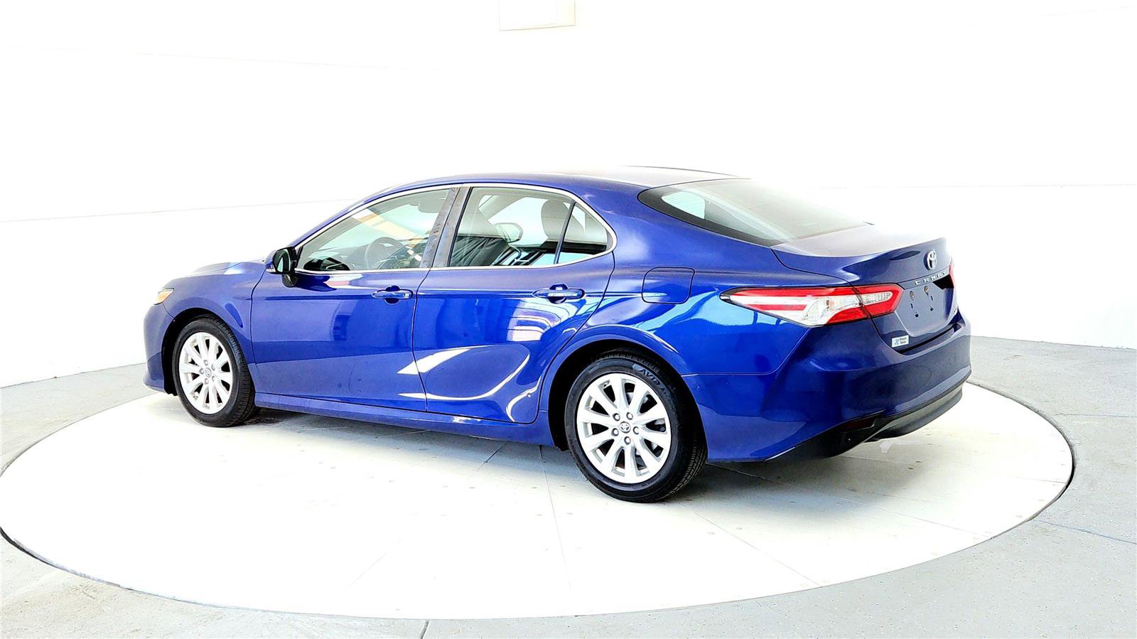 Certified 2018 Toyota Camry LE w/ Convenience Package image 4