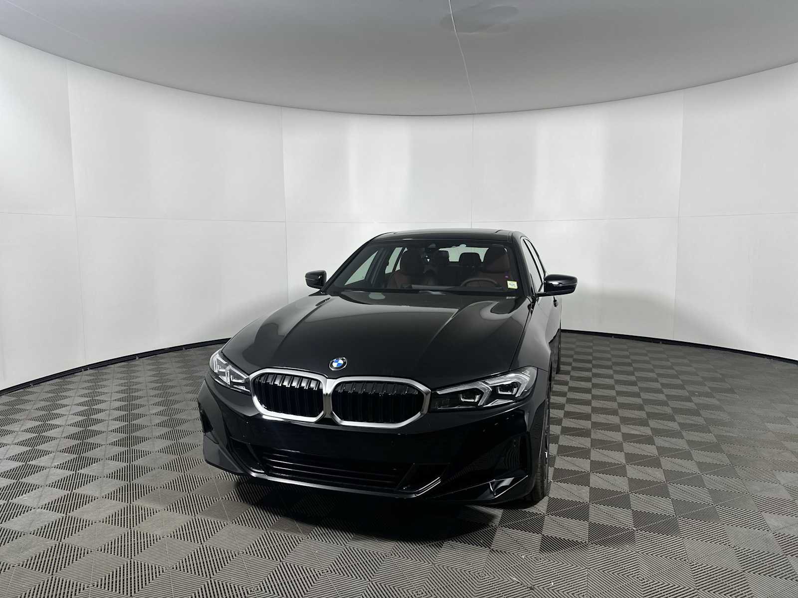 New 2026 BMW 330i xDrive Sedan w/ Convenience Package image 7