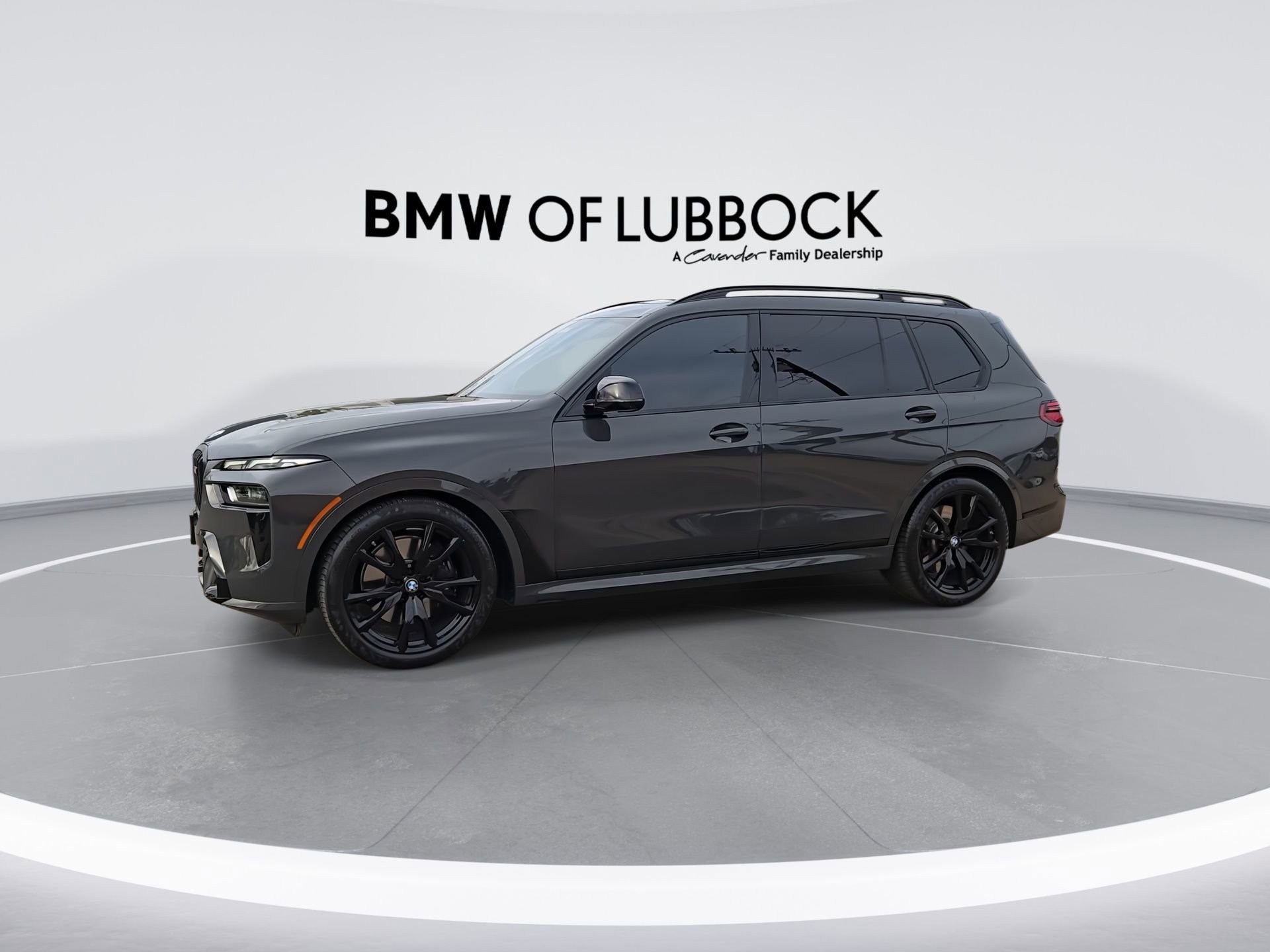 Used 2025 BMW X7 M60i image 5