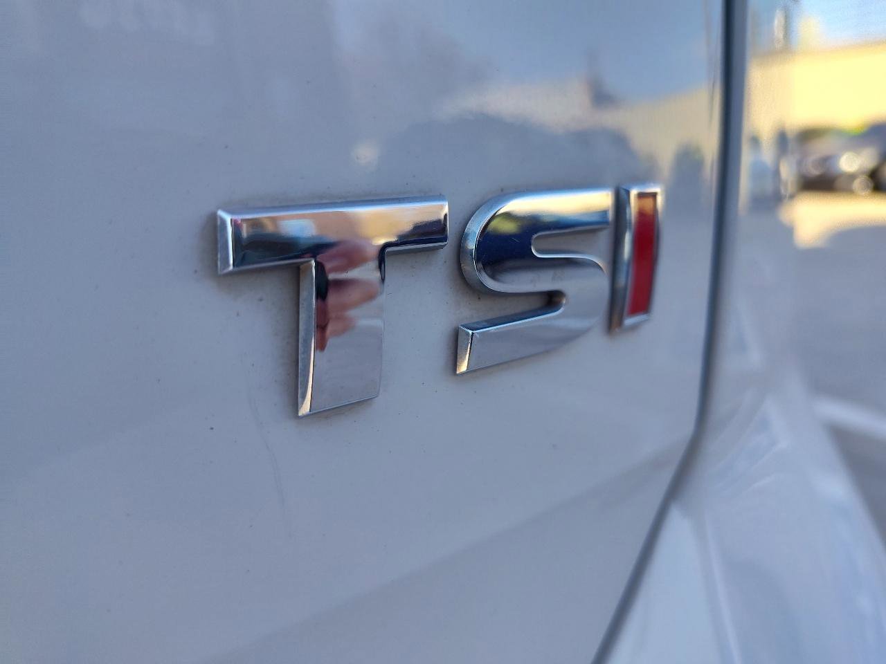 Used 2016 Volkswagen Golf SE image 12