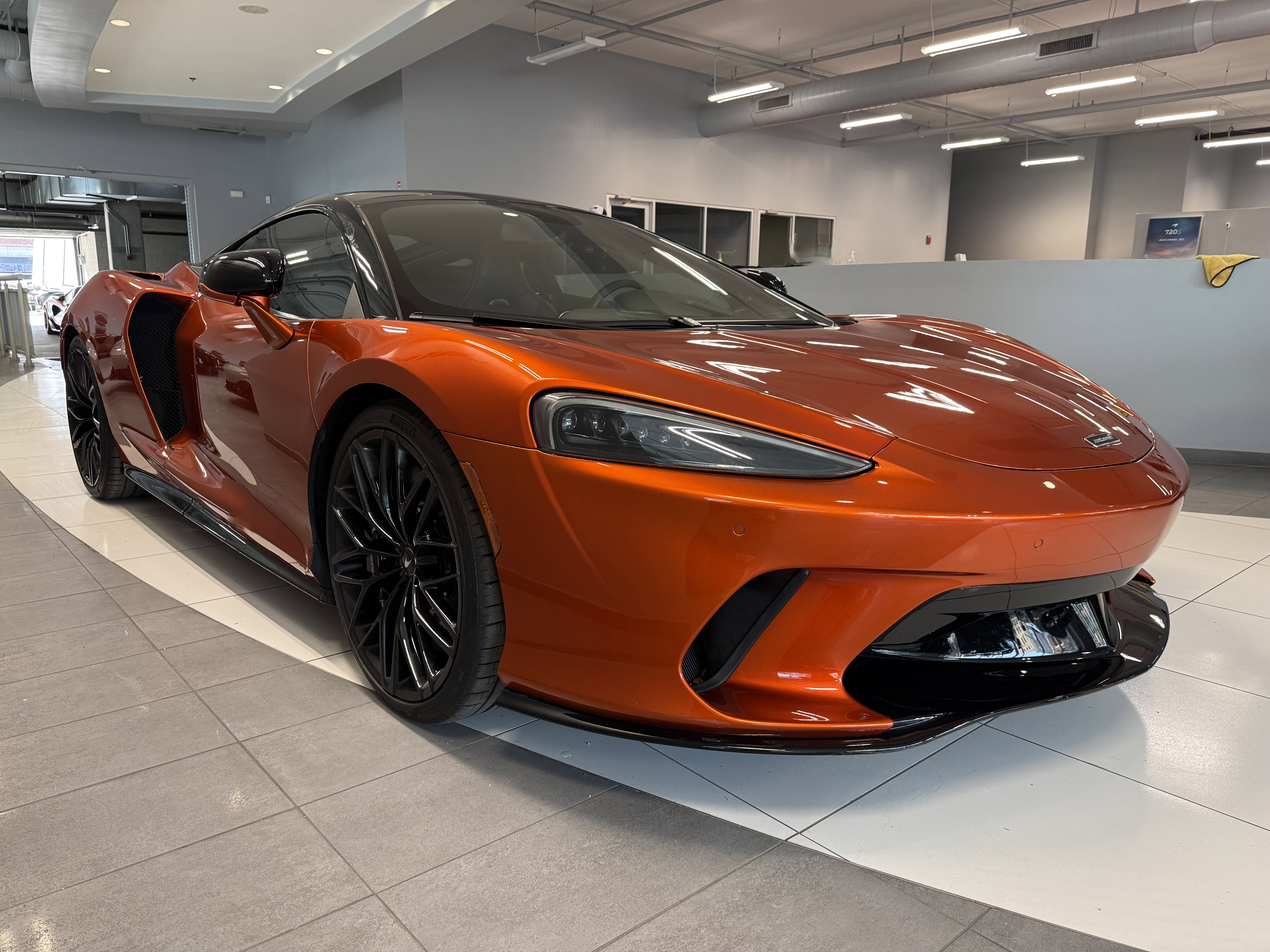Used 2023 McLaren GT image 6