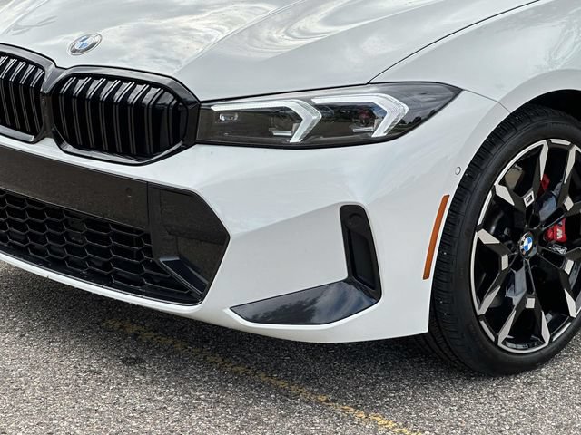 Used 2026 BMW 330i xDrive Sedan w/ M Sport Package AWD/4WD image 12