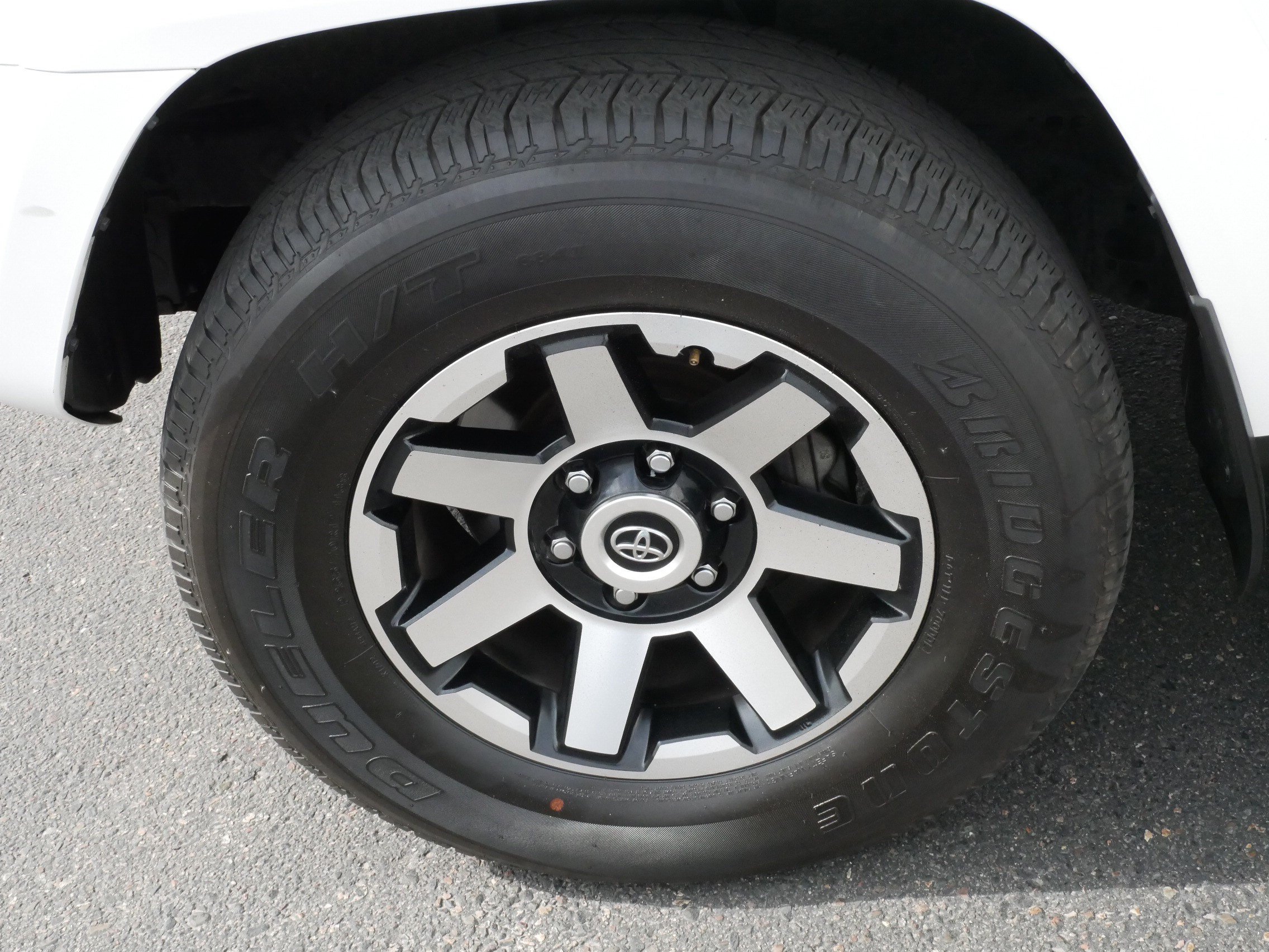 Certified 2024 Toyota 4Runner TRD Off-Road AWD/4WD image 15